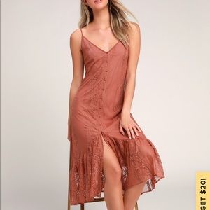 LULUS ZAHRIA RUSTY ROSE LACE BUTTON FRONT MIDI